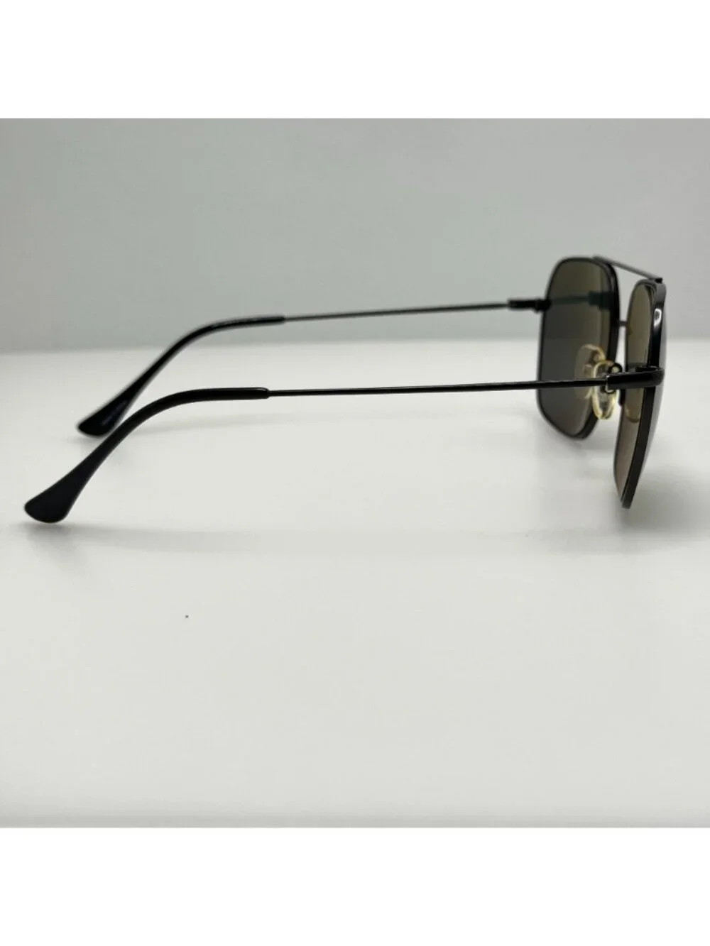 Kirkland Signature Sunglasses M48 072 Polarized